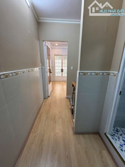 BÁN NHÀ NHỈNH 4 TỶ- sát mặt tiền đuờng- hàng xóm khu cityland gò vấp - 7