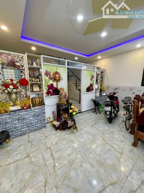 🔥 Nhà 3 tầng Mặt tiền Trung Mỹ Tây 06 Trung Chánh Hóc Môn.Dt 100m2  Giá chỉ 8,950tỷ Shr - 8