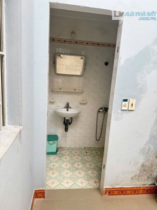 Bán nhà 2,5 tầng- trần nguyên hãn- lê chân- giá 2,55 tỷ- 54m2 - 8
