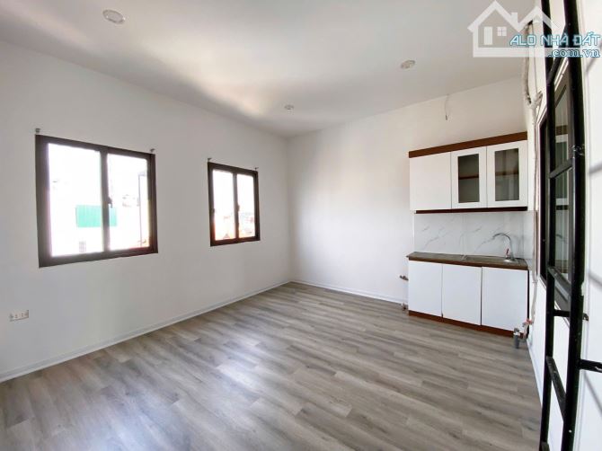 HÀNG HIẾM CHUGN CƯ MI NI Ô TÔ 7 CHỖ QUA NHÀ - hOÀNG VĂN THÁI THANH XUÂN 16 TỶ - 8