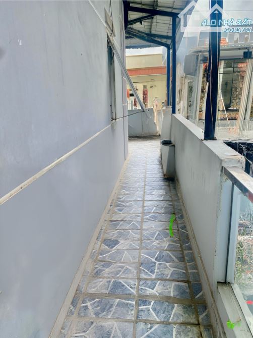 Nhà Nguyễn Văn Cừ, Phạm Thế Hiển, Cầu chữ Y - 8