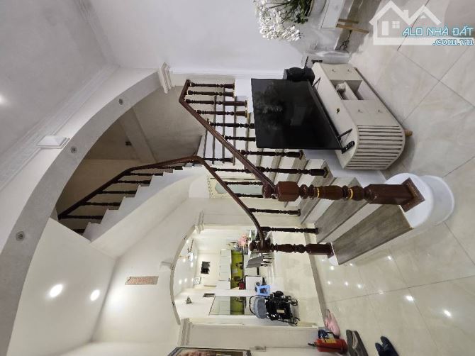 🏡 Bán NHÀ -Văn Chuơng-ĐỐNG ĐA - NGÕ VÀO THOÁNG ĐẸP 💥 📍 Địa chỉ: Văn Chương– Đống Đa – H - 8