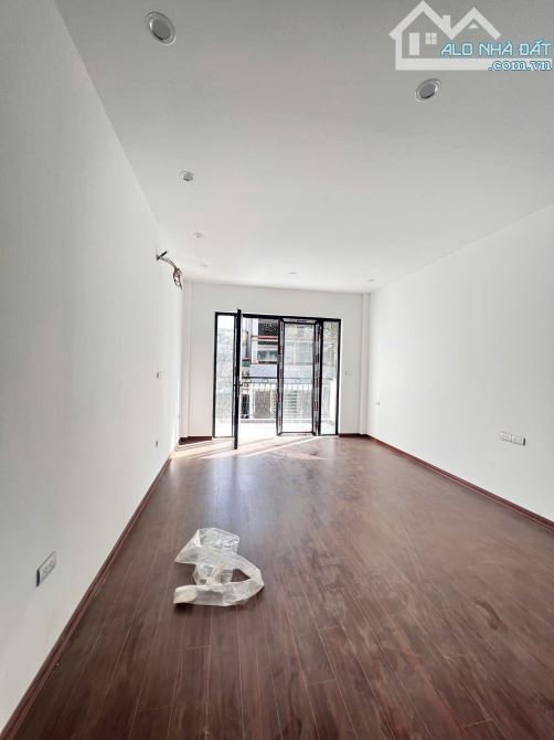 BÁN NHÀ NGÕ 152 HÀO NAM, 7 TẦNG THANG MÁY, XÂY MỚI, Ô TÔ ĐỖ CỬA 50m2 MT 3,8m 21,9 tỷ. - 8