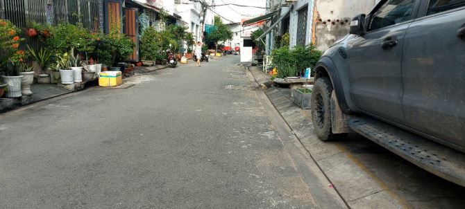 SÁT MẶT TIỀN- HẺM 8M- NGAY CHỢ TÂN HƯƠNG- TÂN PHÚ- DT 81M2- 3 TẦNG BTCT- NHỈNH 9 T - 8