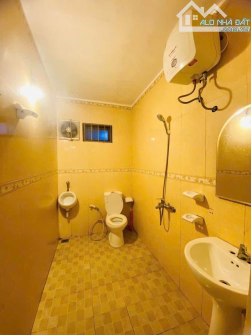 CHO THUÊ NHÀ 2 TẦNG KIỆT OTO NGUYỄN LỘ TRẠCH, TP HUẾ - 8