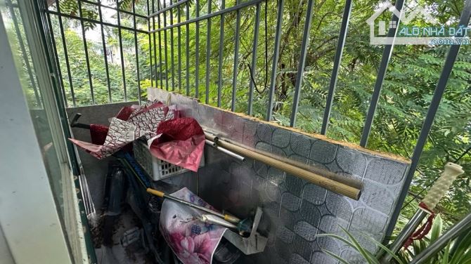 Bán căn tập thể Kim Liên tầng 4 , vị trí đẹp - 8