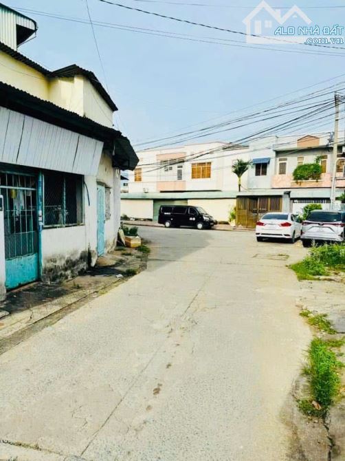 Nhà bán P.An Bình góc 2 mặt tiền 64m2 gần đường Trần Quốc Toản 3PN 2,75 tỷ đường 6m - 8