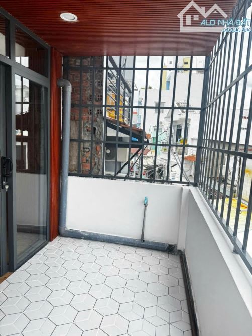BÁN NHÀ MỚI ĐẸP HẺM PHẠM THẾ HIỂN P.CHÁNH HƯNG. GẦN BV QUẬN 8, GẦN TTTM PARCMALL - 9