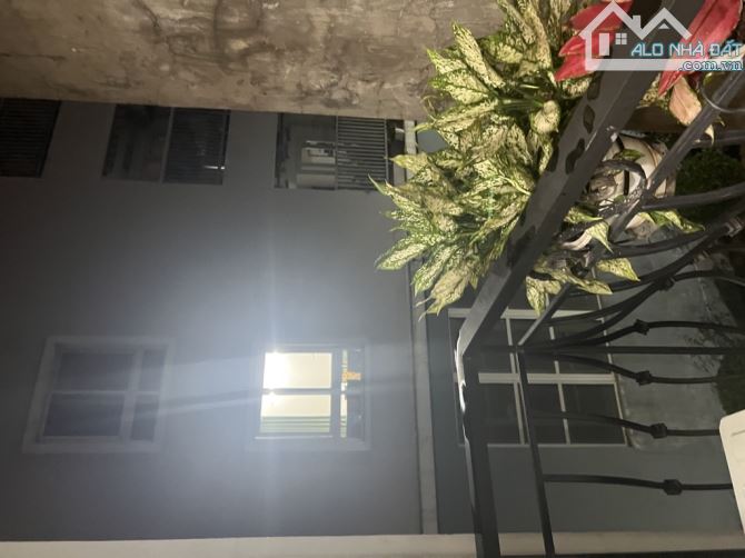 Nhà Lạc Long Quân 30m2 mới cong giá chỉ 11.5 tỷ - 9