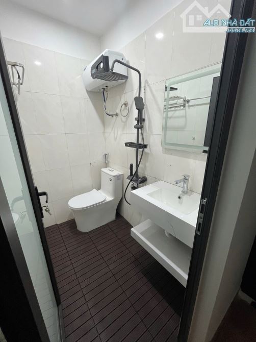 Bán nhà 4 tầng mặt ngõ dân xây độc lập khu hoàng quý - 9
