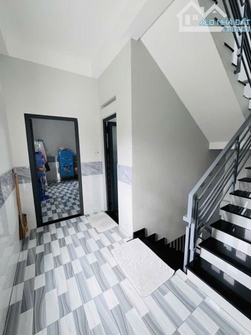 BÁN NHÀ ĐẸP 3 TẦNG 67M2 HẺM 135 TÂN HÒA ĐÔNG PHƯỜNG 14 QUẬN 6 CHỈ 6,3 TỶ TL - 9