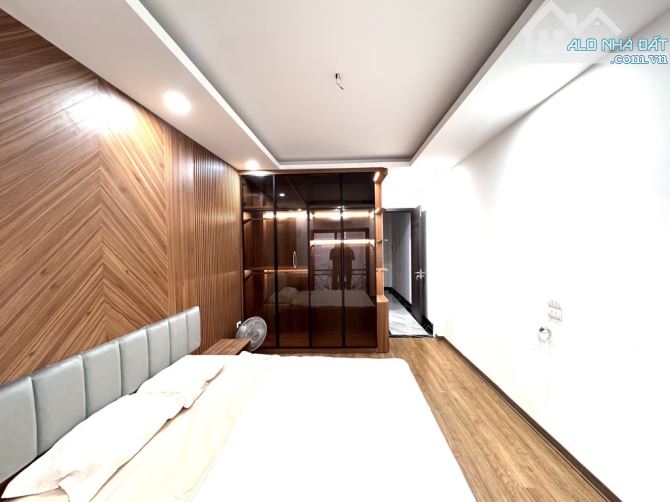 Bán nhà Ngã Tư Phạm Ngọc Thạch - Đông Tác, xây mới 5 tầng thang máy, chào 10 tỷ 3 - 9