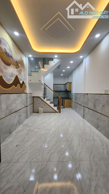 Nhà mới xây GIÁ 2T3 -Tỉnh Lộ 10 sát chợ Bà Hom, cách Nhi Đồng TP 12