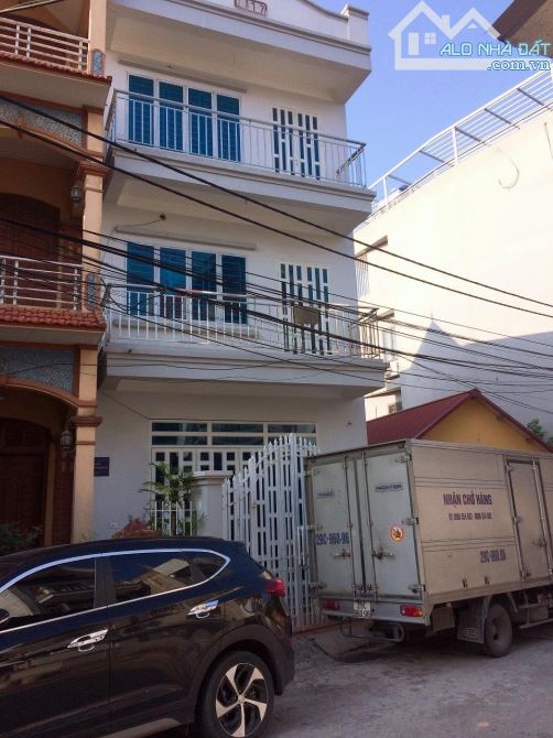 Cho thuê nhà 3 tầng Thạch Bàn - Long Biên – Hà Nội giá 7 triệu - 9