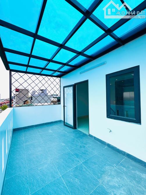 Nhà phố Cổ Linh - Long Biên. Căn góc, full nội thất, thang máy xịn sò. 40m*6tầng*mt4.8m - 9