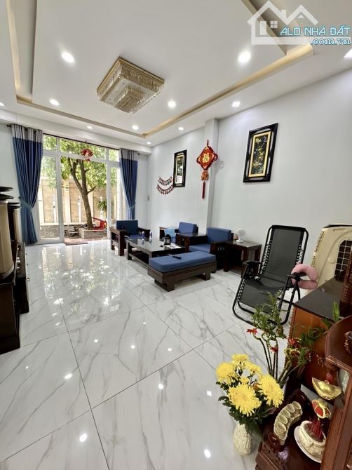 SIÊU PHẨM BIỆT THỰ MINI - NGANG KHỦNG 8M DÀI 20M- ĐƯỜNG 7M THÔNG- 3 TẦNG BTCT- 11 TỈ 370TR - 9