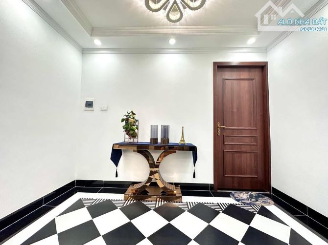 Ngọc Khánh, diện tích  52m.  6tầng. MT 4.6m. Giá 17,5tỷ, Ba Đình - 9