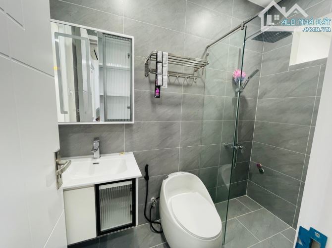 88m2 (4.9 × 18) - NHÀ MỚI ĐẸP CHU VĂN AN - XE HƠI VÀO NHÀ - 3 PN - CHỈ 12 TỶ - 9