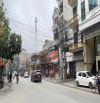 Mặt phố kinh doanh,vỉa hè rộng,dòng tiền 10 triệu/ tháng