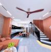 Siêu phẩm Hoà Minh, đường 5.5, lề 3m, 3 tầng hiện đại