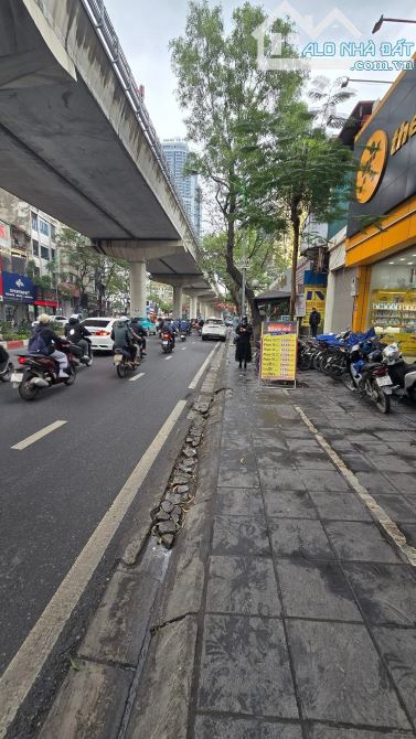 BÁN NHÀ MẶT PHỐ ĐƯỜNG CẦU GIẤY 210m2 – MẶT TIỀN 8m – VỈA HÈ RỘNG - KINH DOANH ĐỈNH 158 TỶ