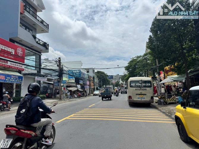 Bán Mặt Tiền Dt 6 x 30m = 180m² Phạm Văn Thuận, Tam Hiệp, Biên Hòa giá 16 tỷ