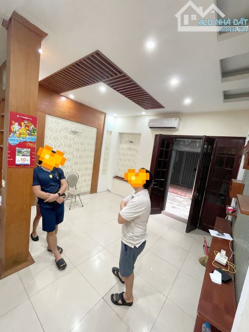 Hơn 9 tỷ – Bán nhà đẹp Cầu Diễn – 55m² – MT 5m – Dân xây chắc chắn – 3 bước ra Ô TÔ –