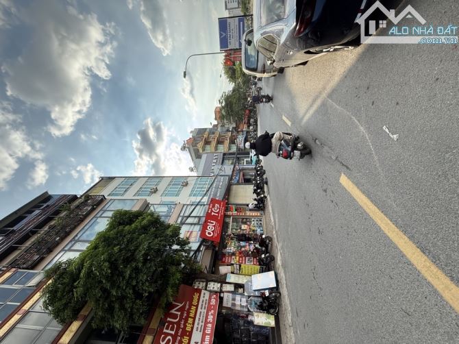 MẶT PHỐ – DÒNG TIỀN – Ô TÔ TRÁNH – KINH DOANH ĐỈNH – THANG MÁY – VỈA HÈ RỘNG – 55 TỶ