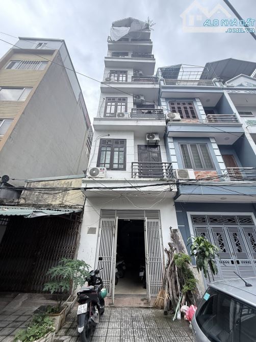 Bán nhà phố Dịch Vọng, Cầu Giấy, 68m2, 6tầng, ô chờ thang máy, ôtô 10m, dòng tiền 15.5 tỷ