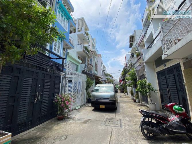 HẺM XE HƠI TRÁNH - 1 TRỤC GẦN MẶT TIỀN - CÁCH MẠNG THÁNG TÁM - CN 76M2 - NGANG 5,4M - 4 TẦ