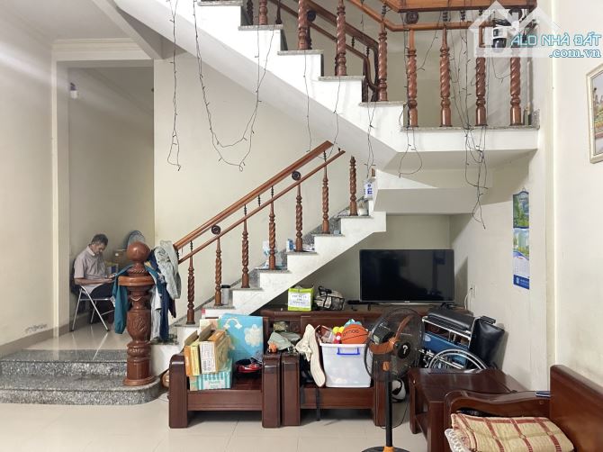 Bán nhà 2 tầng đường 5,5m lề 3m Hoà Minh 20 : DT75m2 giá 5,83tỷ