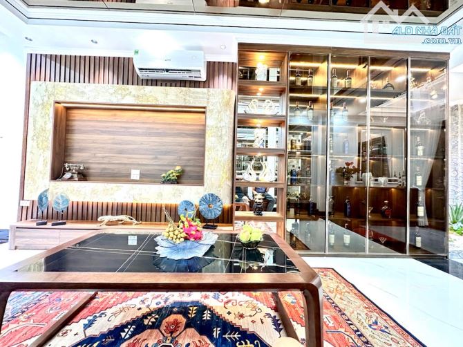 🏡 Nhà 6 tầng cực hiếm – Ngọc Khánh, Ba Đình
