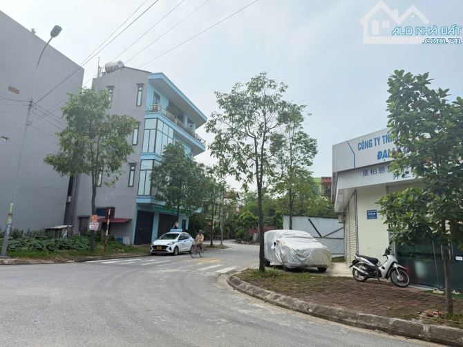 Cần bán nhanh lô áp góc Phương Vỹ làn 2 Trần Đăng Tuyển