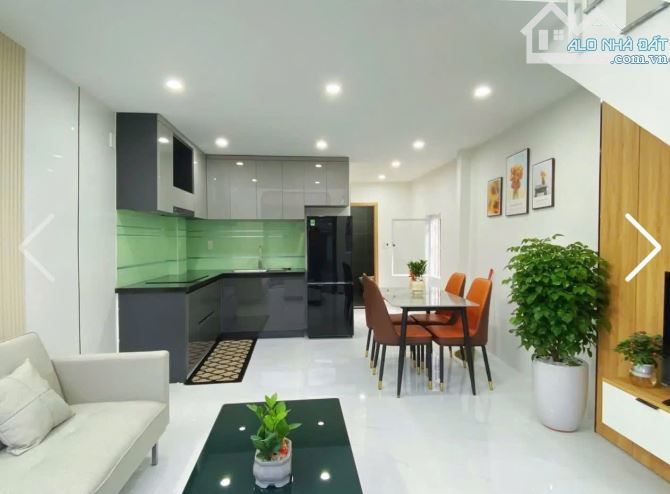 Nhà 2 tầng kiệt Hoàng Diệu . Nhà mới đẹp full nội thất . DT:43m . Giá : 3tỷ250 TL