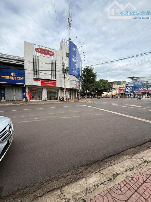 Cho thuê mặt tiền ngang 8 met Trần Nhật Duật, Tân Lợi, Đắk Lắk