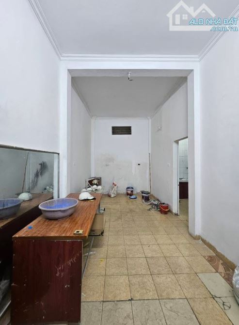 Tôn Đức Thắng, 30m, 3ngủ, Ngõ rộng 3,5m, 2 thoáng, Nhà dân xây khung cột, Không quy hoạch