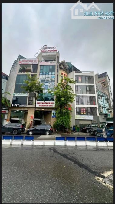 Cần bán nhà mặt phố Phạm Văn Đồng 6tầng thang máy.