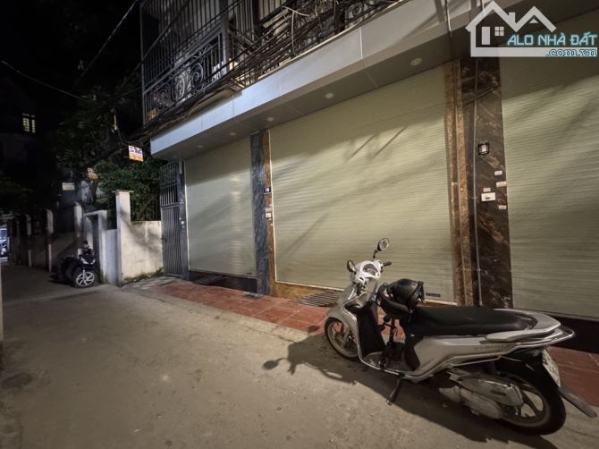 VĨNH HƯNG-NGÕ THÔNG-Ô TÔ ĐỖ CỬA-15M RA PHỐ-NHÀ MỚI 5 TẦNG-7,9