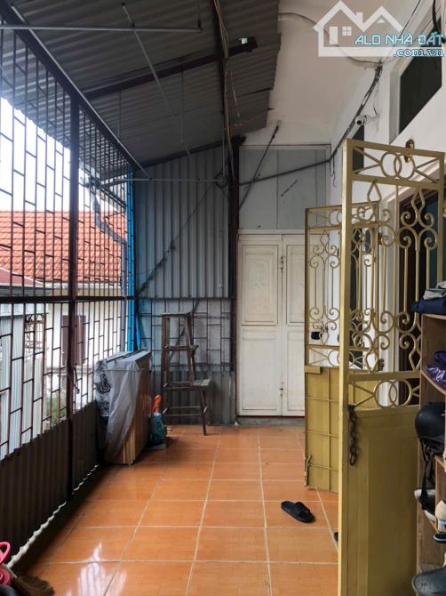 Chính chủ cần bán căn tập thể dệt Ao Sen
