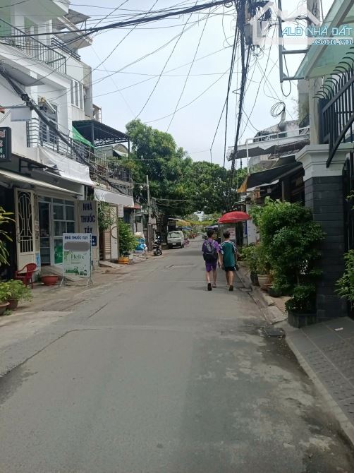 SỐC - Nhà đẹp giá tốt 2 tầng - DT 41m2 - Hẻm xe hơi Hiệp Thành 13, Q12, chỉ 3.88 tỷ