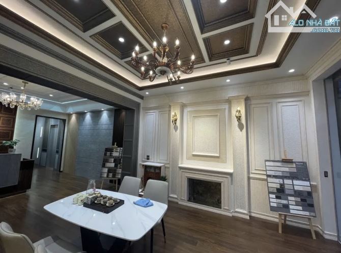 Trung tâm Tp - Mặt phố Bà Triệu (gần vincom) 80m2, 2 tầng, kinh doanh đỉnh - Giá hơn 9 tỷ