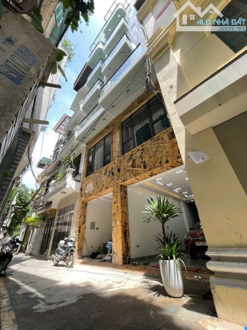 🏡 BÁN NHÀ 7 TẦNG – PHỐ GIA THỤY – THANG MÁY – KINH DOANH