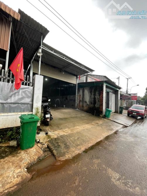 BÁN NHÀ KHO MẶT TIỀN KINH DOANH TRỤC CHÍNH YMOAL