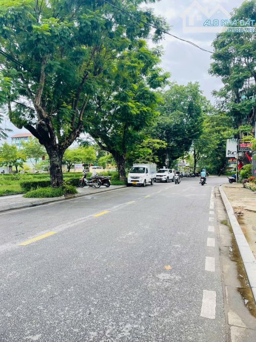 Nhà kiệt oto sau 1 nhà mặt tiền Phan Chu Trinh , Phường Phước Vĩnh , Tp Huế