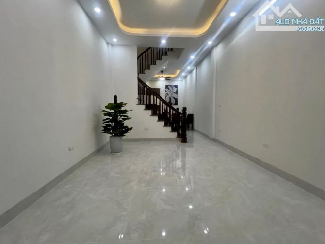 Bán nhà Trường Chinh - Ngã Tư Sở, 47m x 4 Tầng, Ngõ Rộng, 10m ra phố lớn, 15,5 Tỷ