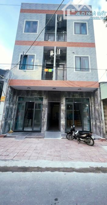 CHỈ 8,5 TỶ - BÁN TÒA CĂN HỘ 175M2 NGANG 7M - MẶT TIỀN THANH VINH 10 - DÒNG TIỀN 55TRIỆU/TH