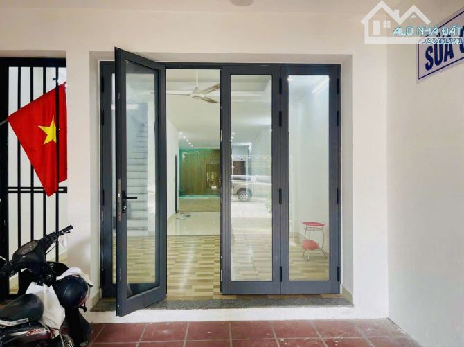 🇻🇳NHÀ 2.5 TẦNG MẶT TIỀN ĐƯỜNG HỒ TÙNG MẬU