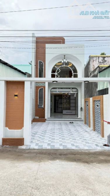 ✅ Bán  căn nhà gác đang xây Thuộc (xã An ngãi cũ); gần trung tâm y tế long đất.