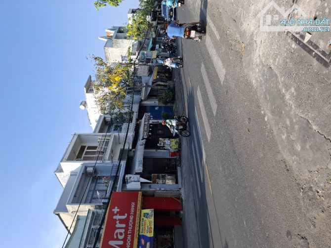 NHÀ DÒNG TIỀN, GIÁ RẺ, GÓC 2 MẶT TIỀN, 2 TẦNG, 120M2. PHẠM THẾ HIỂN P6 Q8. NHỈNH 6 TỶ
