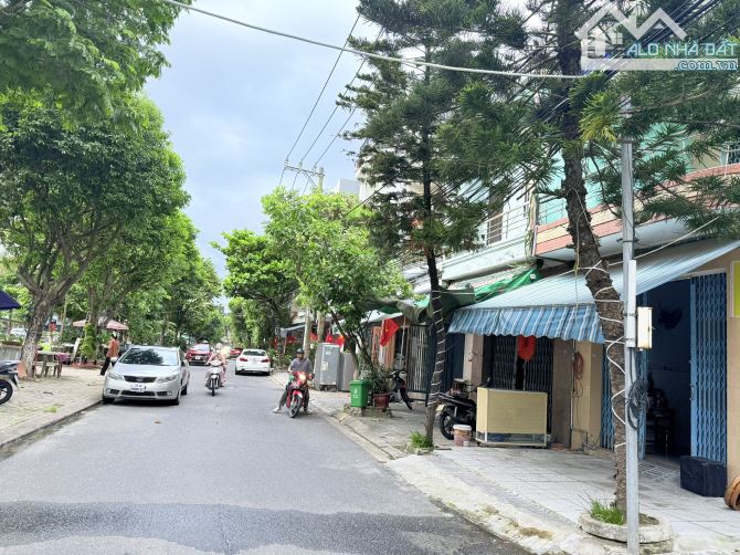 NHỈNH 9 TỶ BÁN NHÀ 2 TẦNG LÔ GÓC HẢI CHÂU 100M2